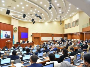 Kazakistan’da Hükümet İstifa Etti