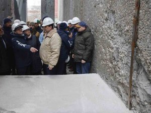 Uaea Başkanı Grossi’den Zaporijya Nükleer Santrali’ne Ziyaret