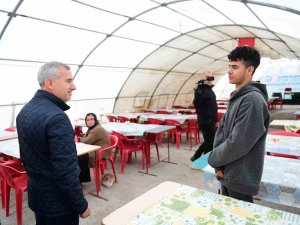 Başkan Çınar “İ̇ftar Çadırlarında Ramazanın Kardeşlik, Paylaşma Ve Dayanışma Ruhunu Yaşıyoruz.”