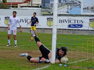 Alaçatıspor, 4’te 4 Yaparak Seriyi Bozmadı