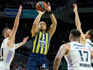 Thy Euroleague: Real Madrid: 90 - Fenerbahçe Beko: 75