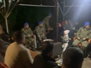 Mehmetçik Şehit Aileleriyle İftarda Buluştu