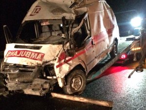 Kütahya’da Ambulans Devrildi: 3 Yaralı