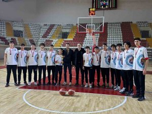 Sivaslı Gençler Potaya Damga Vurdu