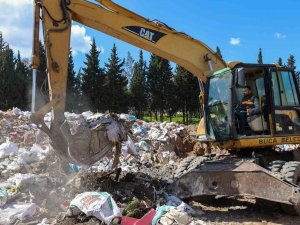 Buca Belediyesinden Kaçak Molozla Mücadele