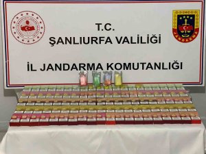 Jandarma Uygulamalarda Uyuşturucu Ve Kaçakçılık Malzemesi Ele Geçirdi