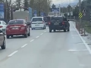 Trafikteki Yan Yan Seyreden Cipi Gören Sürücüler, Gözlerine İnanamadı