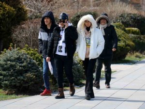 Mart Kapıdan Baktırmasa Da Kazma Kürek Yaktırdı