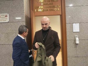 Şarkıcı Soner Sarıkabadayı’nın "Melodi Aşırdığı" İddiasıyla Yargılanmasına Devam Edildi