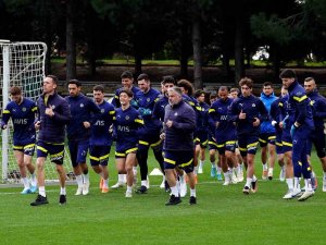 Fenerbahçe, Beşiktaş Derbisinin Hazırlıklarını Sürdürdü