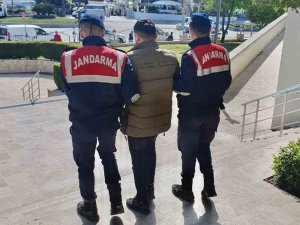 Depremde Cezaevinden Firar Etti, Yol Kontrolünde Yakalandı