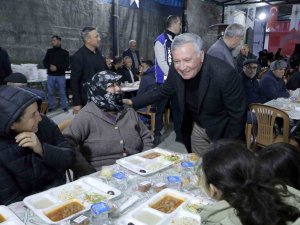 Honaz Belediyesi Mahalle İftarlarında Hemşehrileriyle Buluşmaya Devam Ediyor