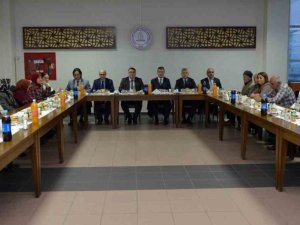 Rektör Özölçer, İftarda Huzurevi Sakinleriyle Buluştu