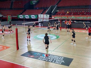 Ksk Voleybol, Yeşilyurt Maçının Hazırlıklarını Sürdürüyor