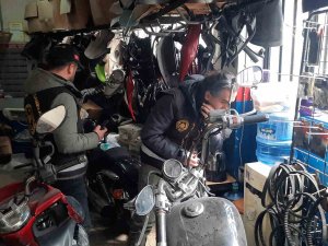 İ̇stanbul’da Oto Hırsızlık Büro Amirliği Ekiplerinden Motosiklet Tamircilerine Denetim