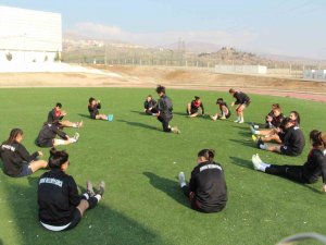 Nuhspor Kadın Futbol Takımı’nın Başarısı, Şırnak’taki Kızlara İlham Oldu