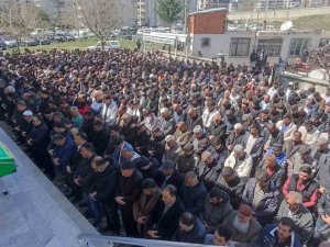 Kazada Ölen Baba Oğul Birlikte Son Yolculuğuna Uğurlandı