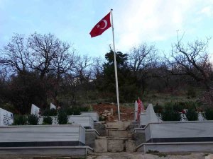 Siirt’te Ekmekçiler Köyü Şehitleri Unutulmadı