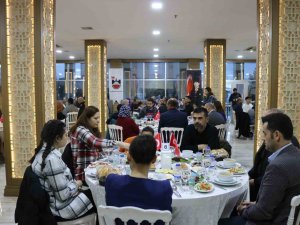 Diyarbakır’da Şehit Ve Gazi Ailelerine İftar Verildi