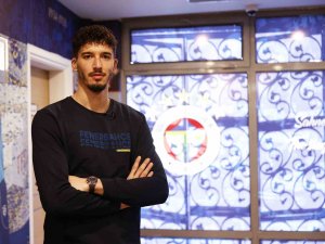 Altay Bayındır: "Enerjimizi Taraftarımızla Beraber Sahaya Yansıtırsak İyi Bir Skor Almak İstiyoruz"