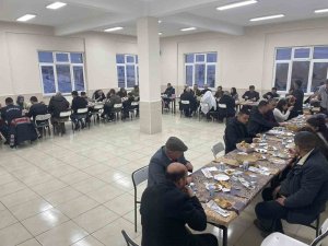 Dumlupınar’da Şehit Ailesi, Gaziler Ve Depremzedelere İftar Yemeği