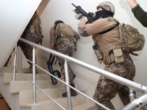 Mersin’de Deaş Operasyonu: 8 Gözaltı