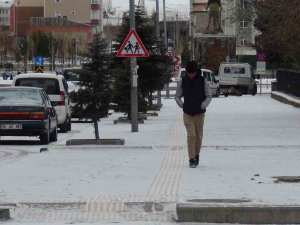 Kars’a Kış Geri Geldi