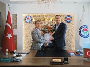 Eğitim Bir Sen Manisa Şubesi’nde Halil Kallat Dönemi Başladı