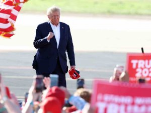 Trump, Manhattan Büyük Jürisi Tarafından Suçlandı