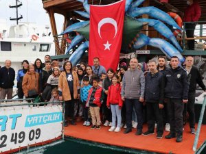 Mersin Emniyetinden Depremzede Çocuklara Moral Gezisi