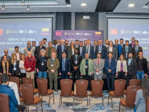 Türkiye Ve Kolombiya, Aralarındaki Ticareti 5 Milyar Dolara Çıkarmak İçin Buluştu