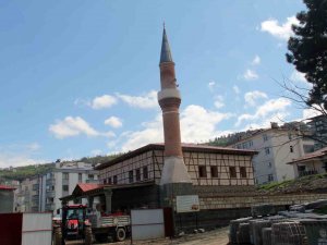 Giresun’da Yapımı Süren Taş Cami Geleneksel Ve Yöresel Mimarinin İzlerini Taşıyor