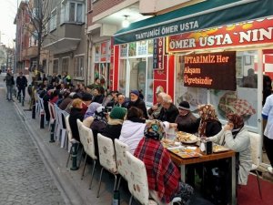 Ramazanda Vatandaşlara Ücretsiz İftar
