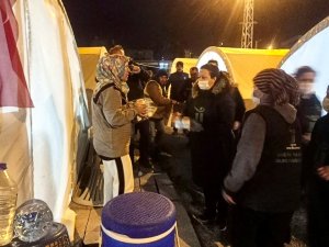 Tepebaşı 5 Bin Depremzede İçin Sahur Ve İftar Sofrası Kuruyor