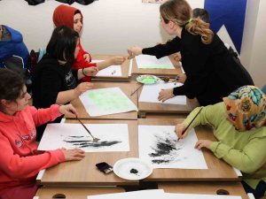Sgm’de Sanata Ve Sevgiye Engel Yok