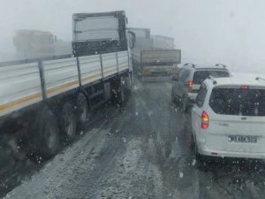 Van’da Kar Yağışı Hayatı Olumsuz Etkiledi