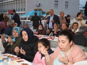 Koçarlılılar Gönül Sofrasında İftar Açtı