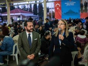 Denizli Mhp, Depremzedelerle Gönül Sofrasında Buluştu