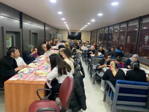 Başkan Yıldırım İl Binasında İftar Yemeği Verdi