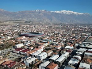 Erzincan’da Şubat Ayında Genel Ticaret Sistemine Göre İhracat 2 Milyon 368 Bin Dolar, İthalat 181 Bin Dolar Oldu
