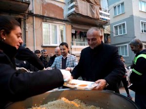 Gemlikliler Sokak İftarında Buluştu