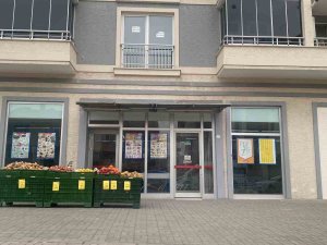 Bursa’da Zincir Markette Müşteri İle Kasiyerin Kavgası Kamerada