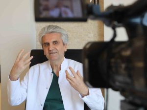 Estetik Uzmanı Uyardı: "En İdeal Burun Doğal Ve Ameliyat Olduğu Anlaşılmayan Burundur"