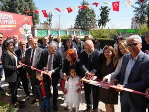 Tarsus’a Bir Okuma Salonu, Kreş Ve Kütüphane Daha Kazandırıldı