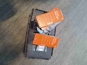 Habur Sınır Kapısı’nda Akü İçine Gizlenmiş Cep Telefonları Ele Geçirildi