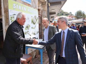Marmaris Belediye Başkanı Oktay, Bozburun’da Vatandaşlarla Bir Araya Geldi