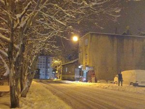 Yağan Karla Beyaza Bürünen Bitlis Havadan Görüntülendi