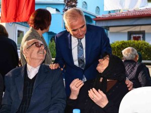Denizli Büyükşehirin İftar Bereketi Pelitlibağ’a Taşındı