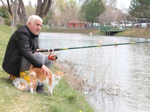 Güneşli Havayı Gören Vatandaşlar Soluğu Park Ve Bahçelerde Aldı