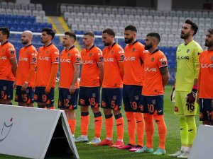 Emre Belözoğlu’ndan Kadroda 3 Değişiklik